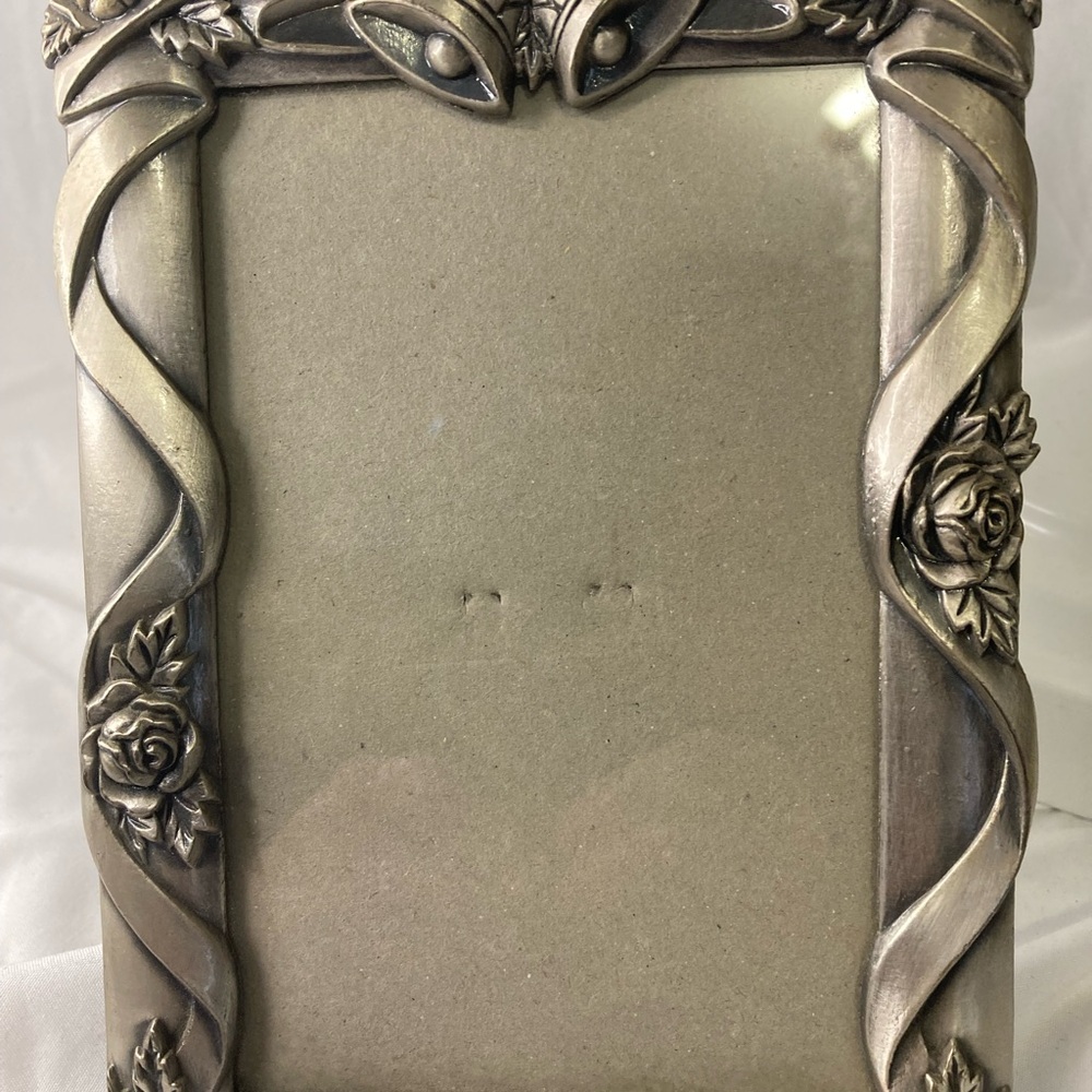 Elegant Silver Floral Picture Frame